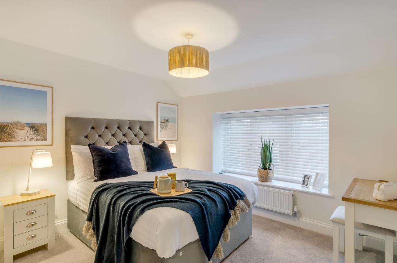 Spacious 6-Bed Home, Near The Norfolk Broads Clippesby Buitenkant foto
